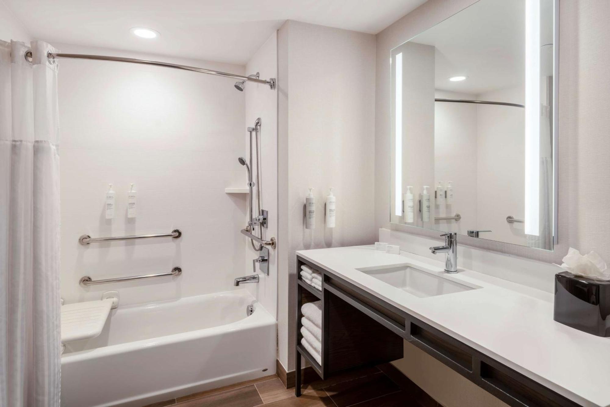 Hilton Garden Inn Pomona, Ca المظهر الخارجي الصورة