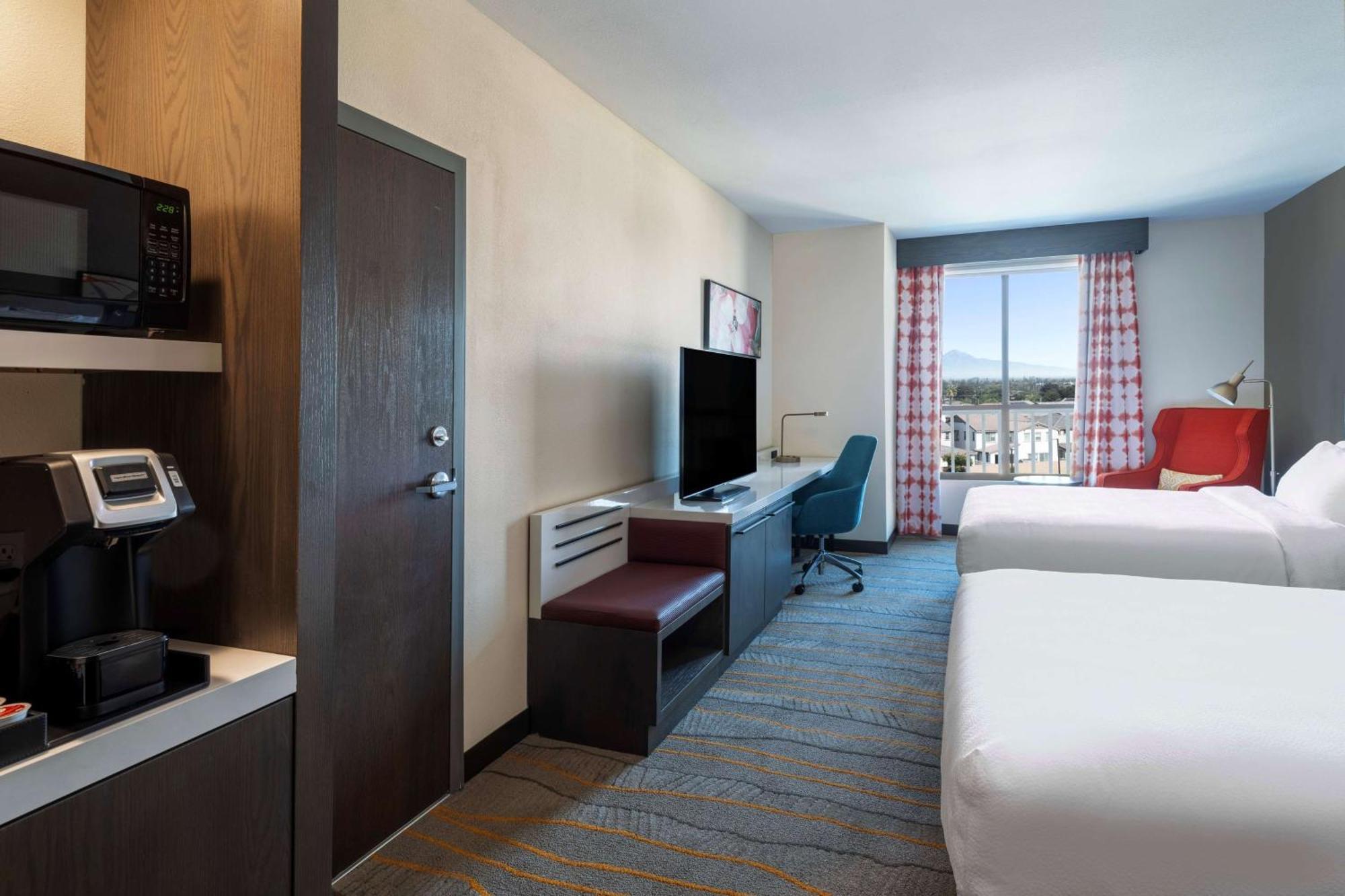 Hilton Garden Inn Pomona, Ca المظهر الخارجي الصورة
