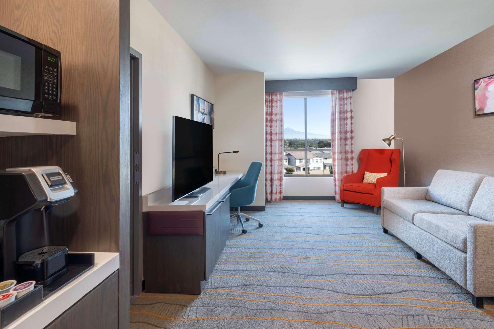 Hilton Garden Inn Pomona, Ca المظهر الخارجي الصورة